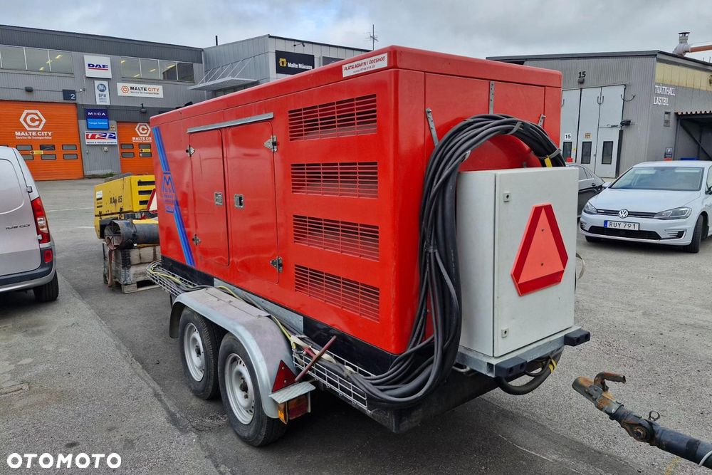 Himoinsa HIW-200 T5 160kW 220kVA + przyczepka jak nowy
