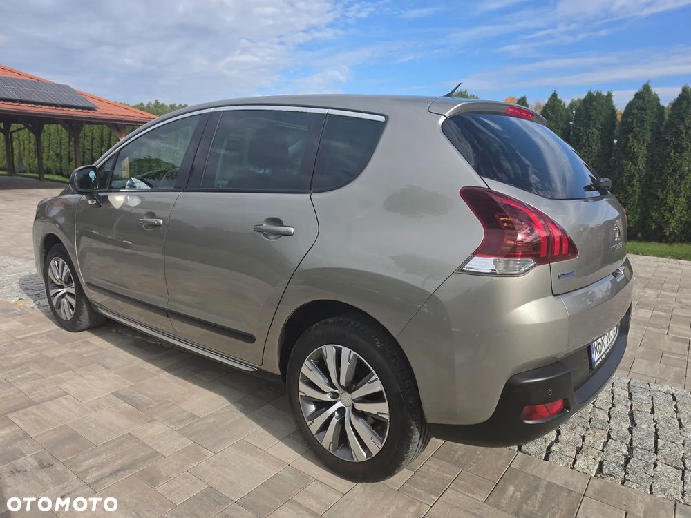 Peugeot 3008 HDi FAP 115 Family - 16