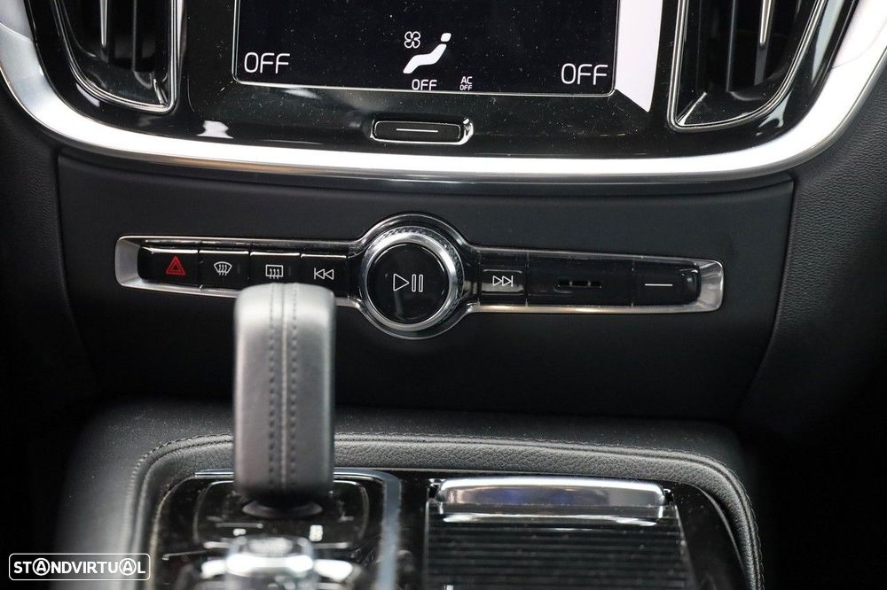 Volvo V60 2.0 T6 AWD TE Inscription Expression - 21