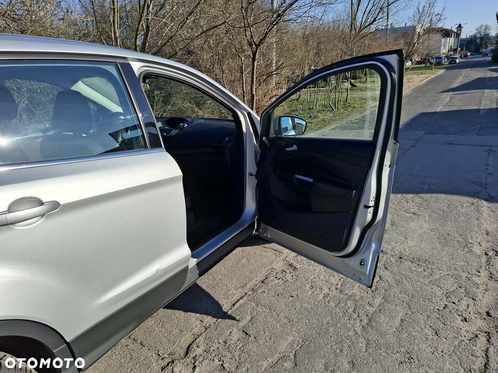 Ford Kuga 2.0 TDCi 4WD Trend - 16