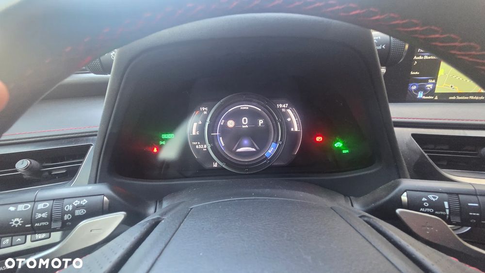 Lexus UX 250h F Sport 2WD - 16