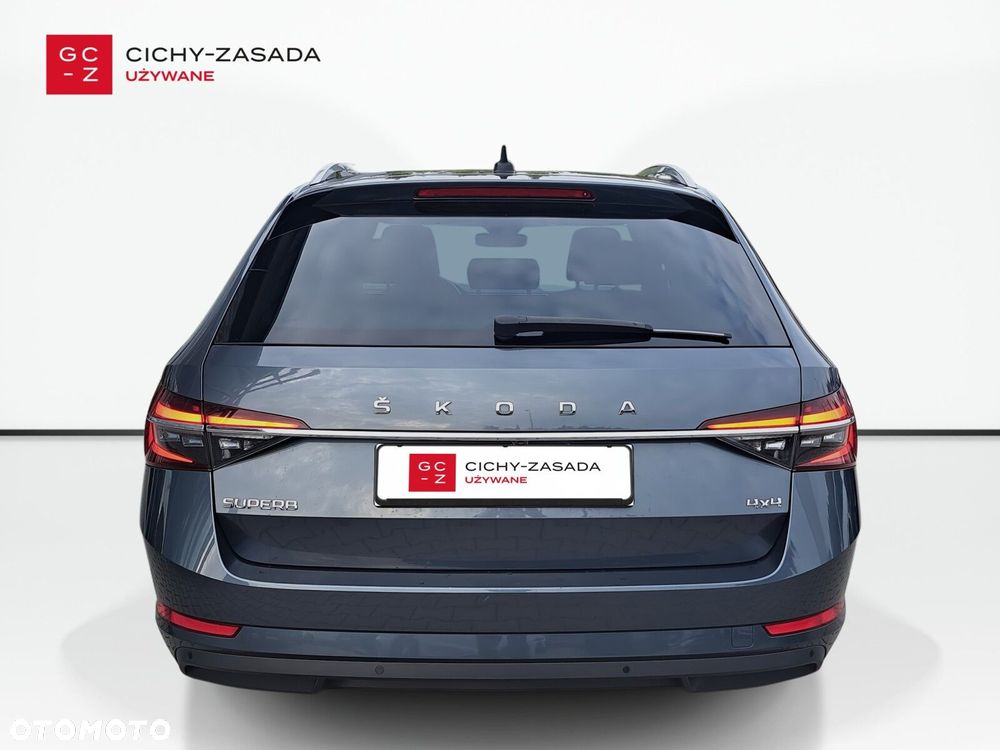 Skoda Superb 2.0 TDI 4x4 Style DSG - 4