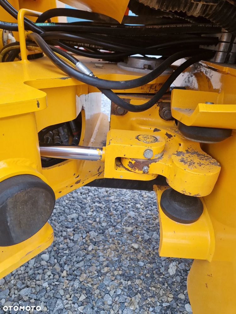 JCB 409 - 24