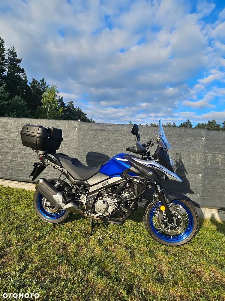 Suzuki V-STROM - 1