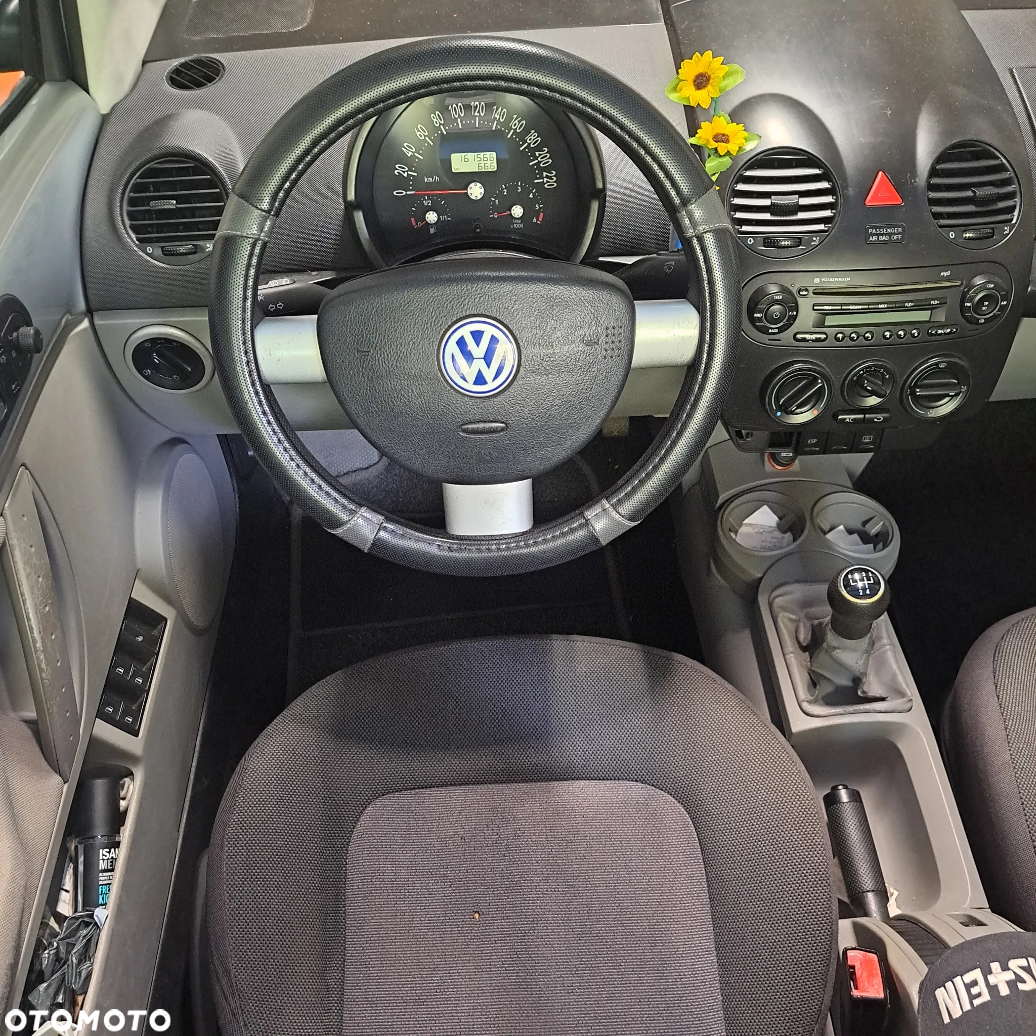 Volkswagen New Beetle Cabriolet 1.4 - 9