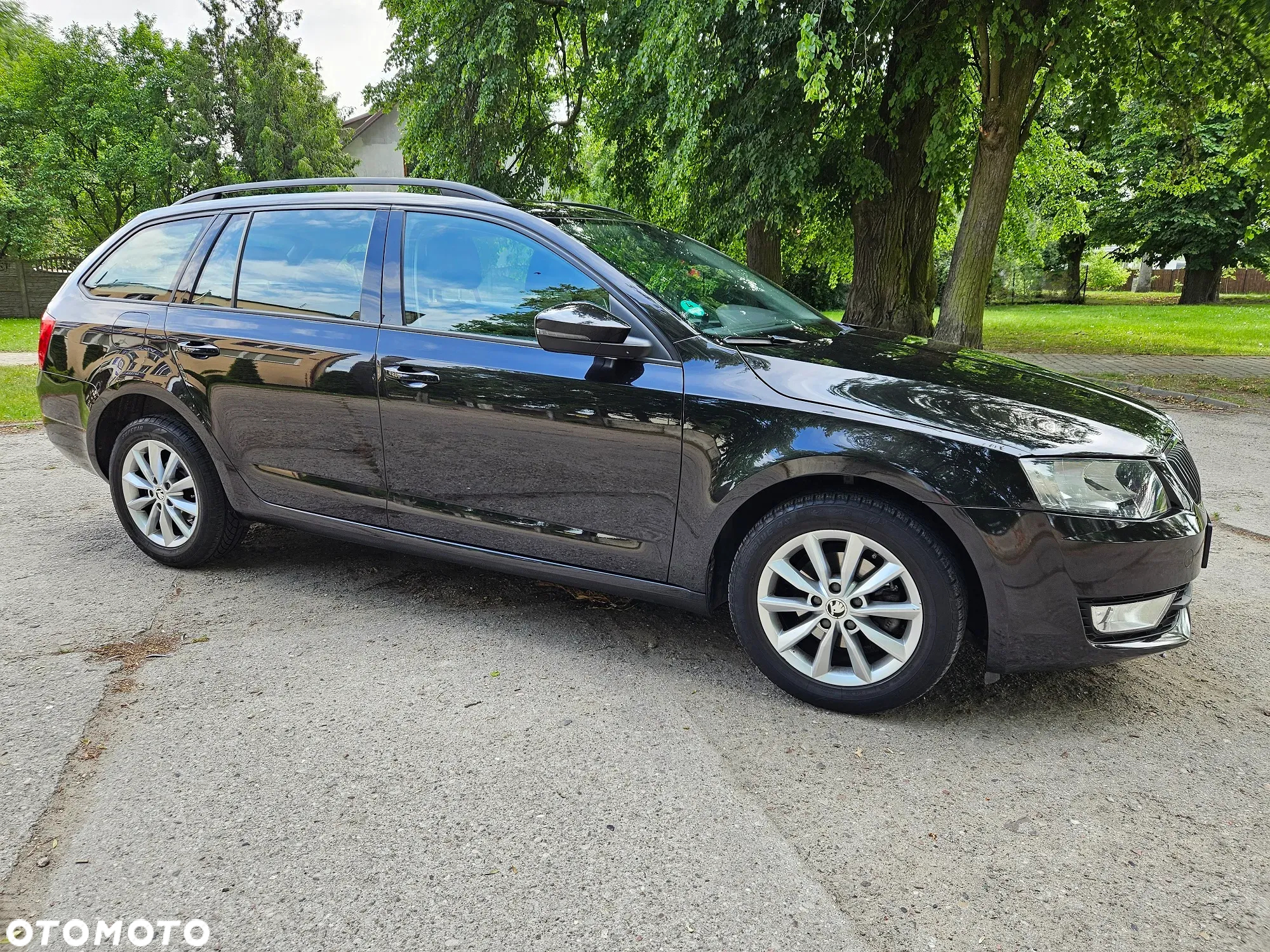 Skoda Octavia Combi 1.6 TDI (Green tec) DSG Style - 3