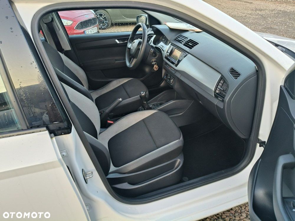 Skoda Fabia - 9