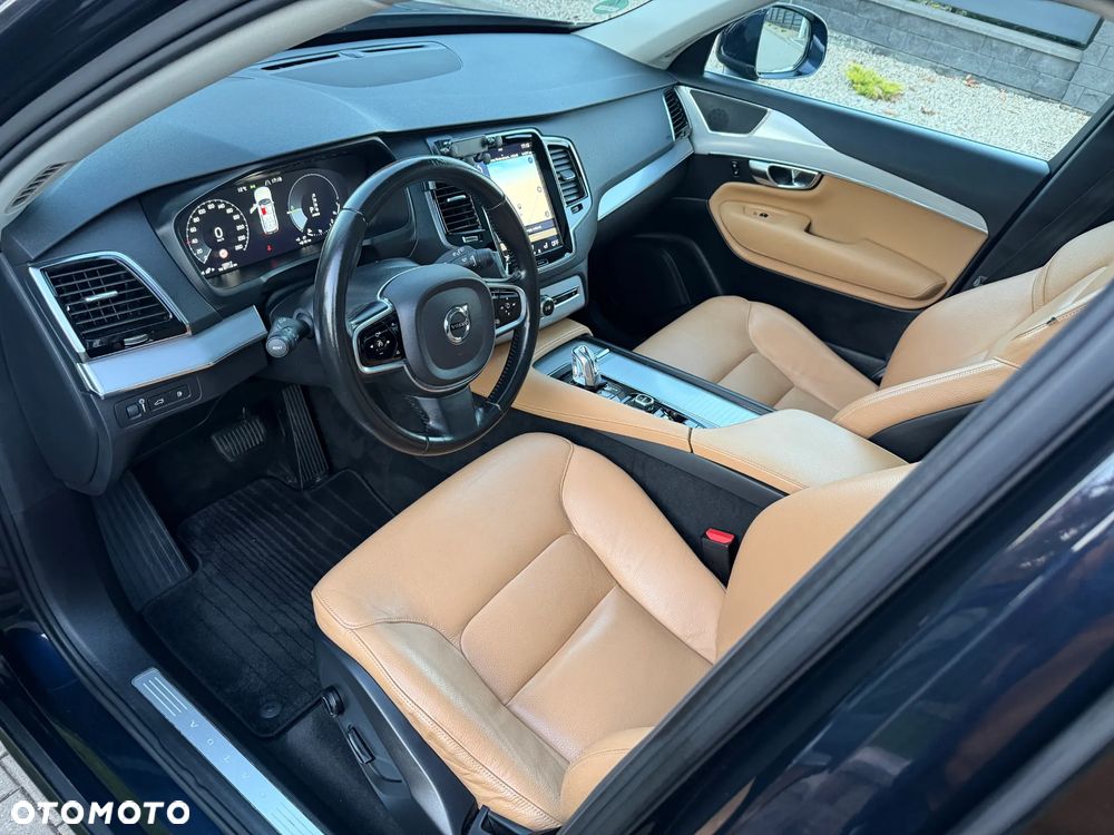 Volvo XC 90 - 12