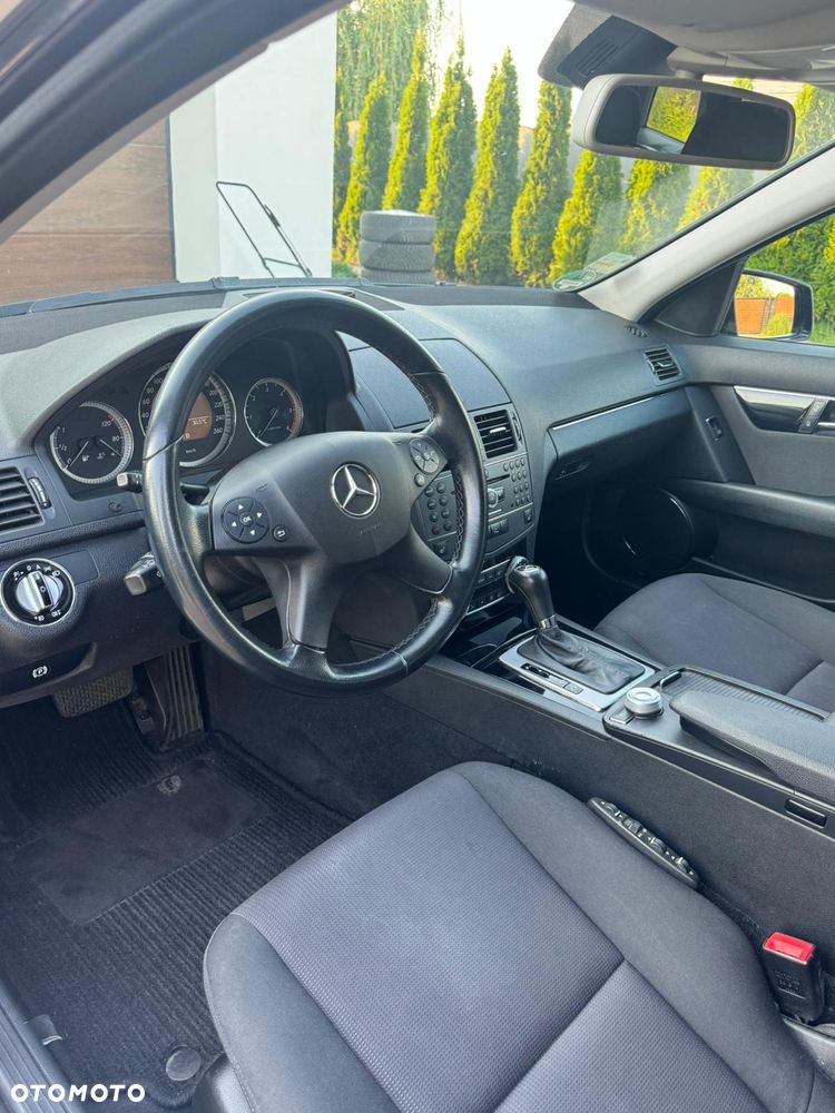 Mercedes-Benz Klasa C 220 CDI DPF Automatik BlueEFFICIENCY Avantgarde - 8