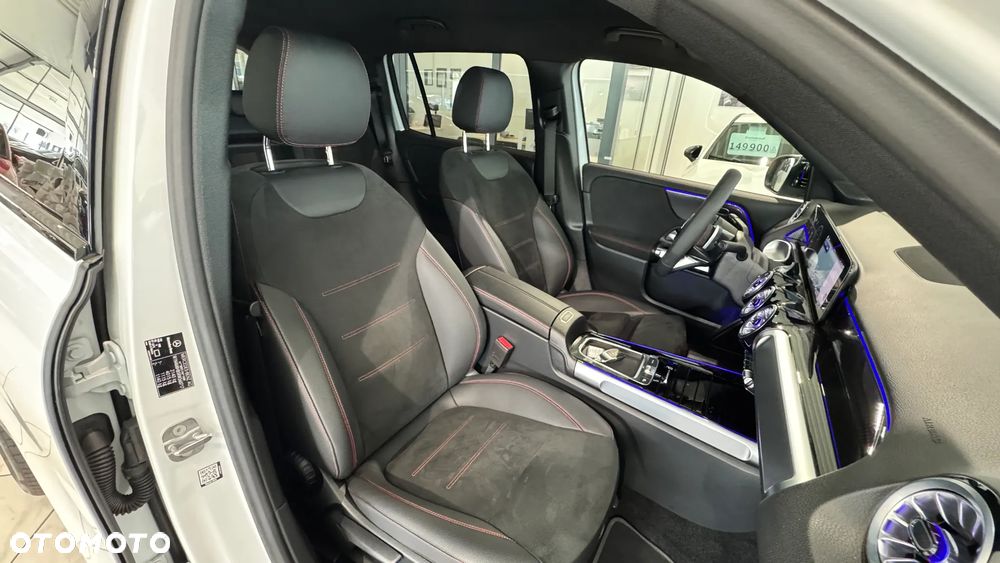 Mercedes-Benz GLB 200 AMG Line 7G-DCT - 29