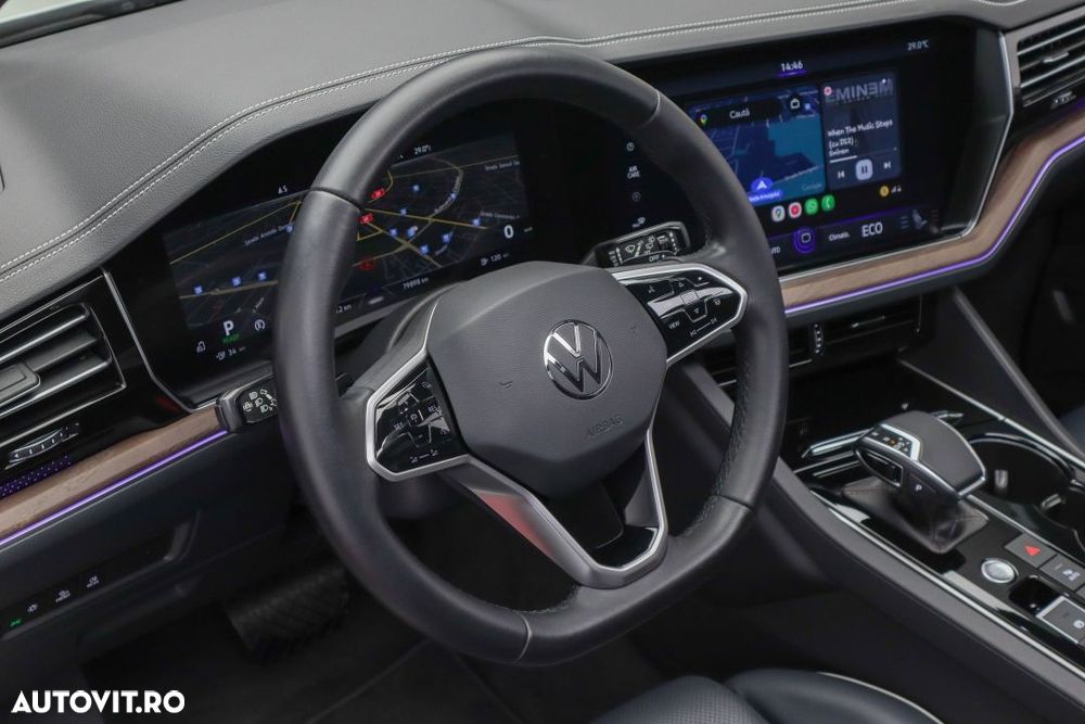 Volkswagen Touareg - 35