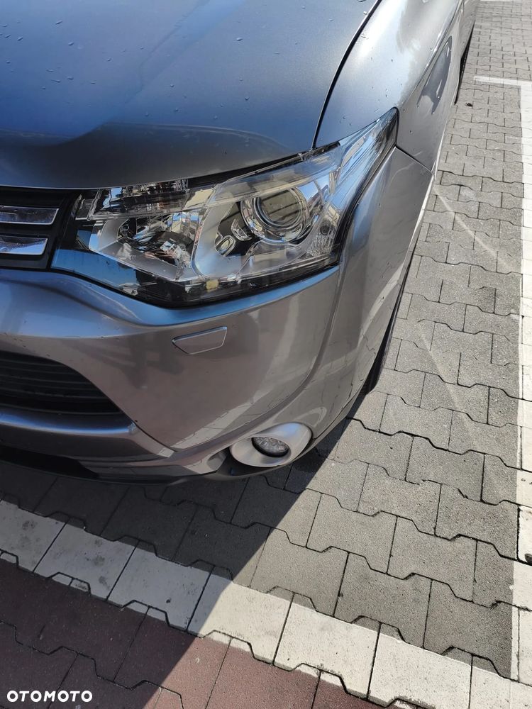 Mitsubishi Outlander - 5