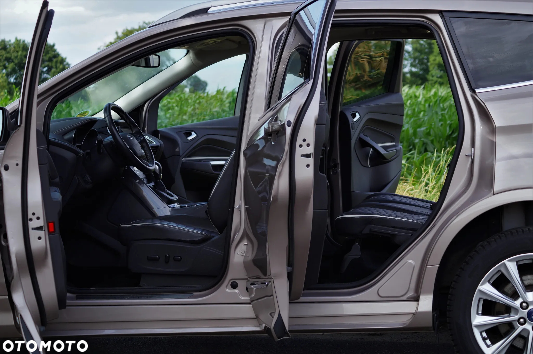 Ford Kuga - 35