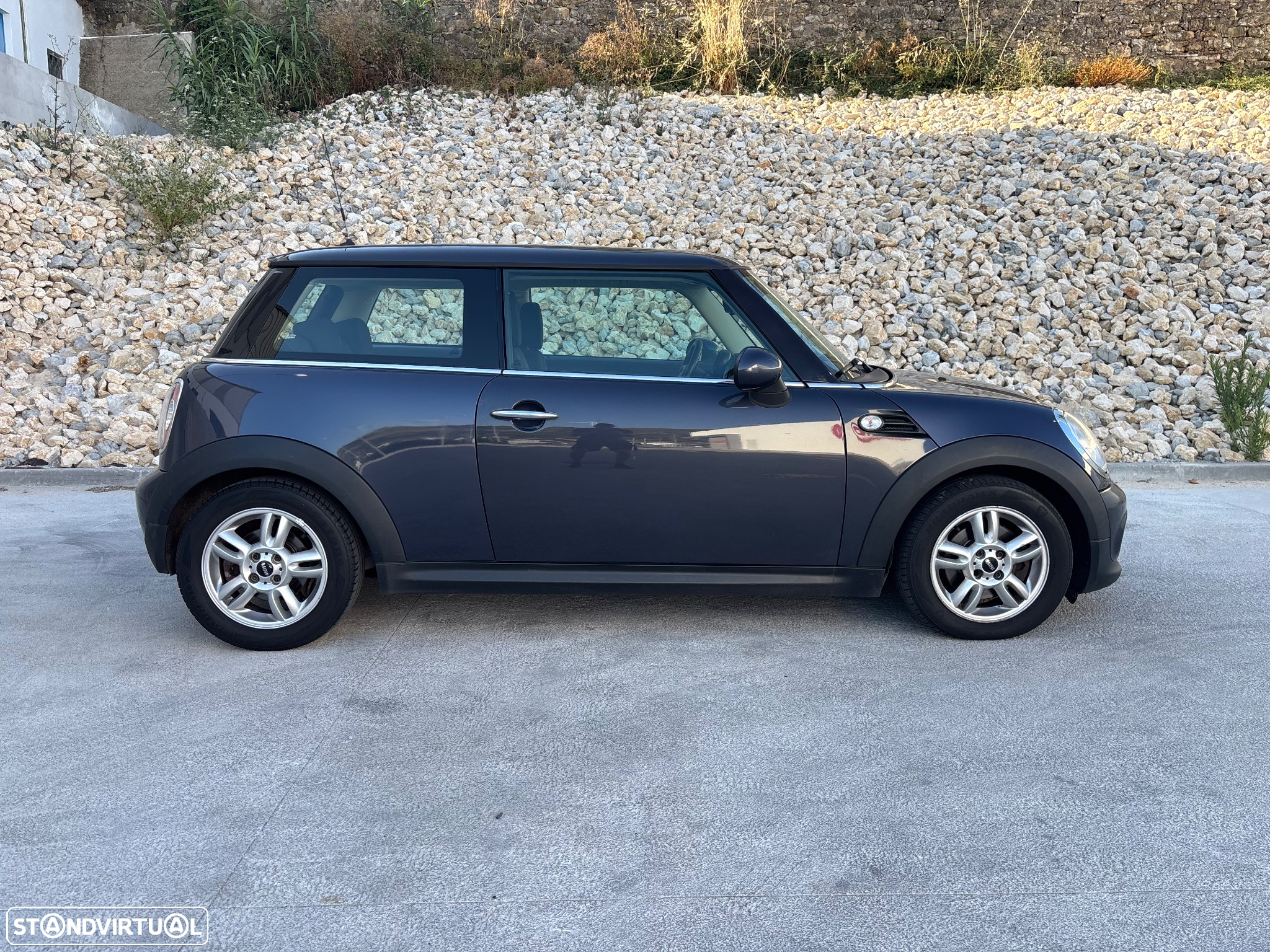 MINI 3 Portas Cooper D - 10