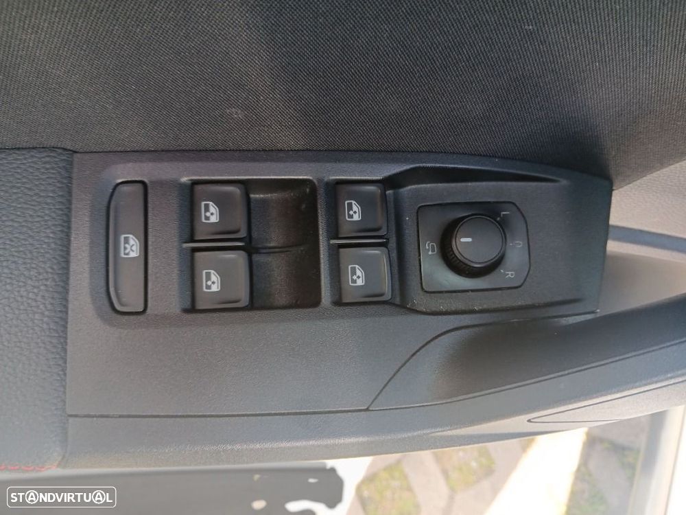 SEAT Arona 1.0 TSI FR - 10