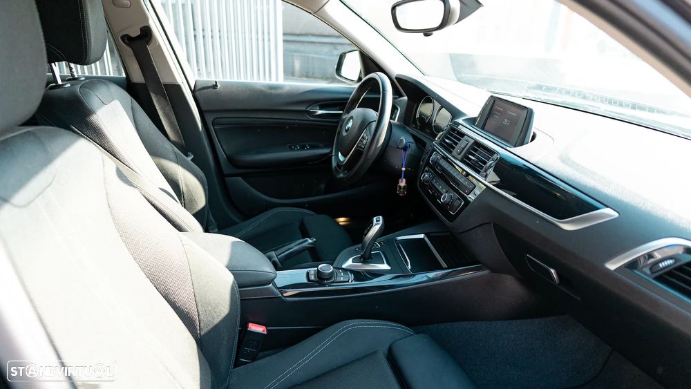 BMW 118 d Line Urban Auto - 30