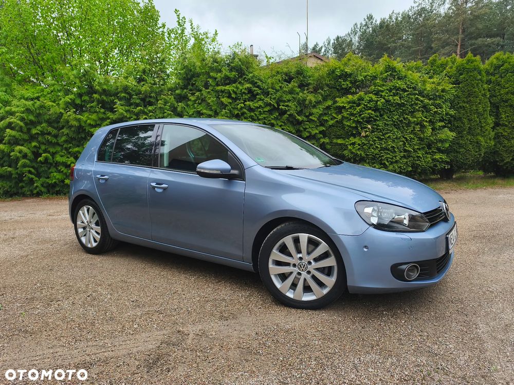 Volkswagen Golf - 1