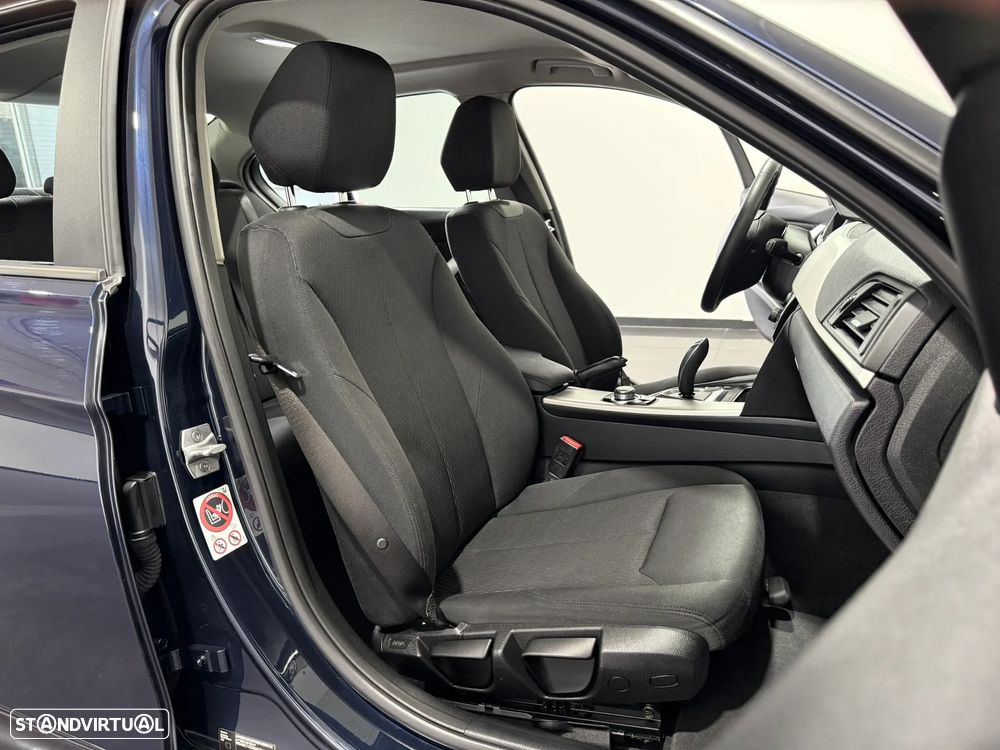 BMW 330 e iPerformance Advantage - 39