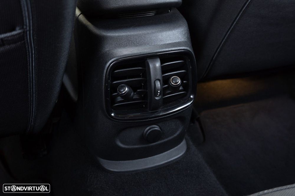 MINI Clubman One D - 32