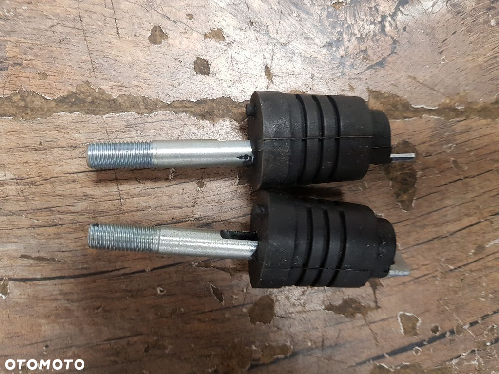 Mocowanie kierunkowskazu Honda VF700 VF750 VT700 VT750 CB1000C - 4