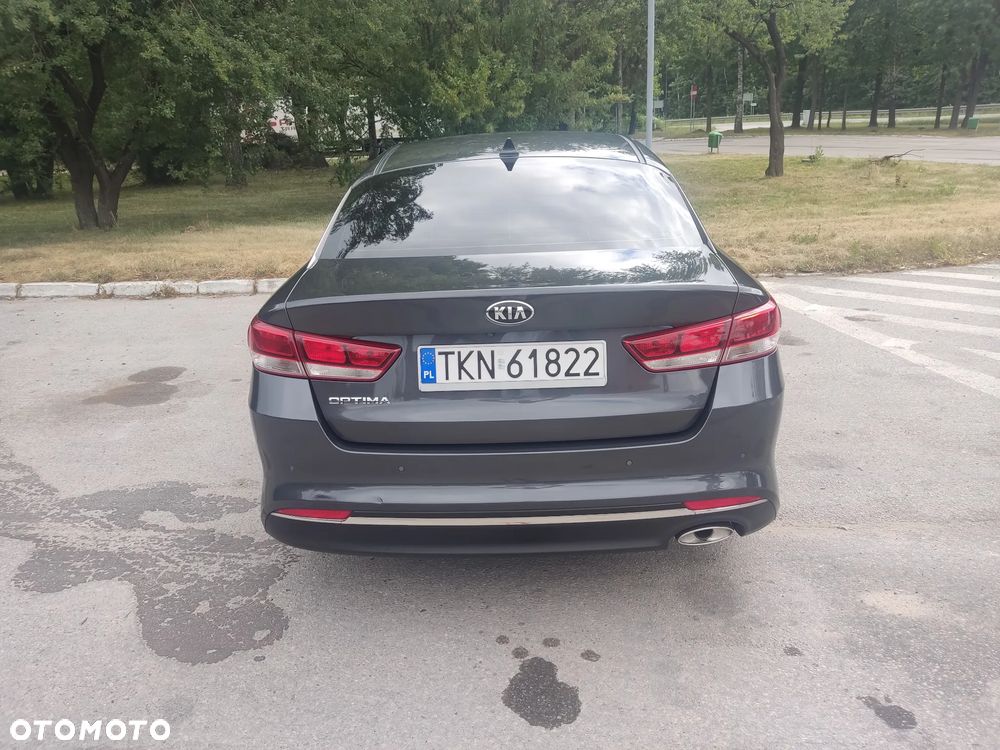 Kia Optima 2.0 M - 7