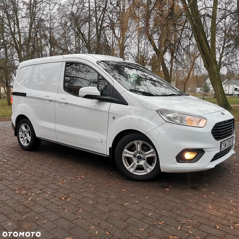 Ford Courier - 12