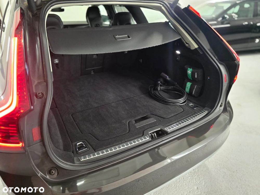 Volvo V90 T6 AWD Plug-In Hybrid Inscription Expression - 11