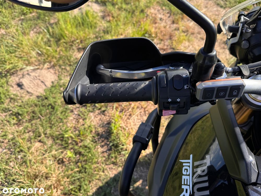 Triumph Tiger - 24