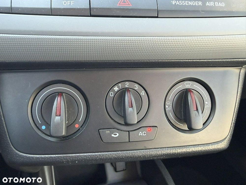 Seat Ibiza 1.4 16V Reference Salsa - 19