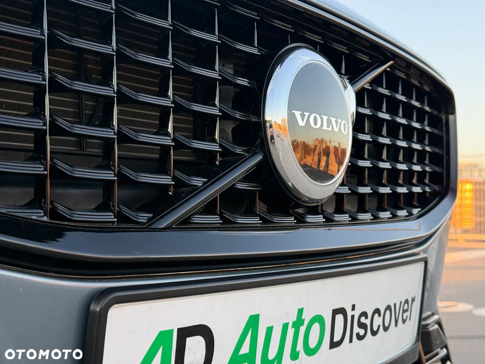 Volvo S60 B5 B AWD Plus Dark - 16