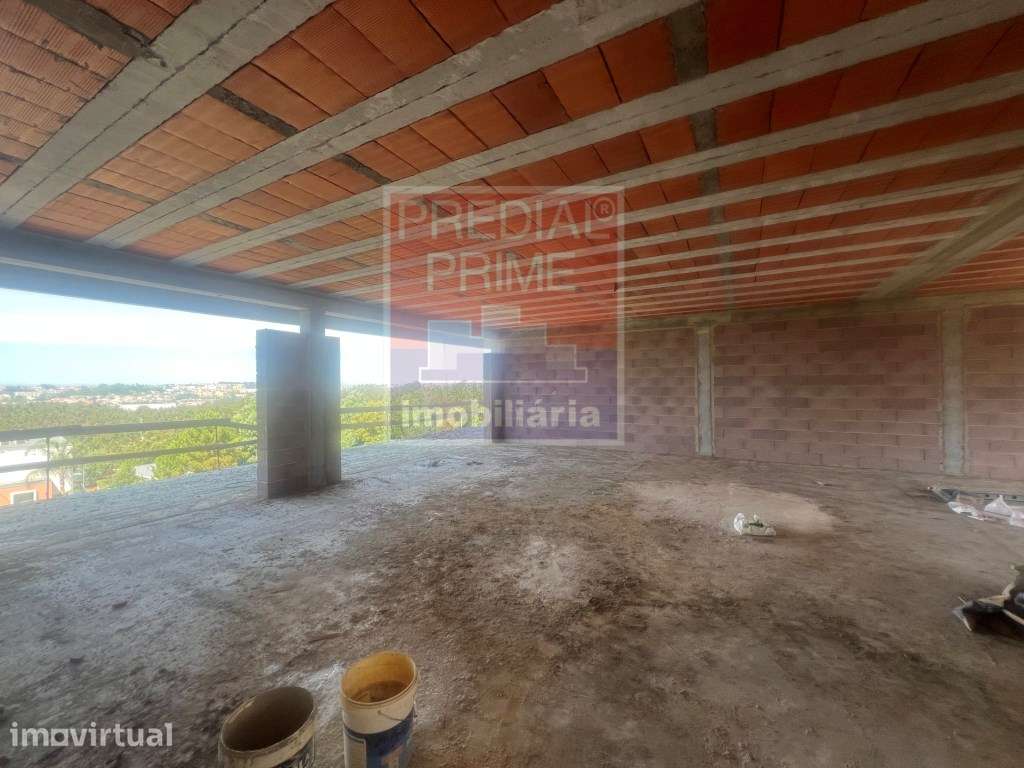 MORADIA GEMINADA EM OLIVEIRA DE AZEMEIS - Grande imagem: 5/10