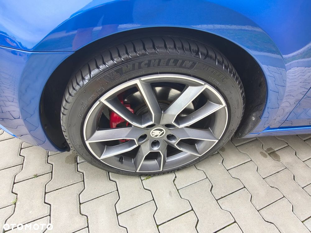 Skoda Octavia 2.0 TDI (Green tec) RS - 20
