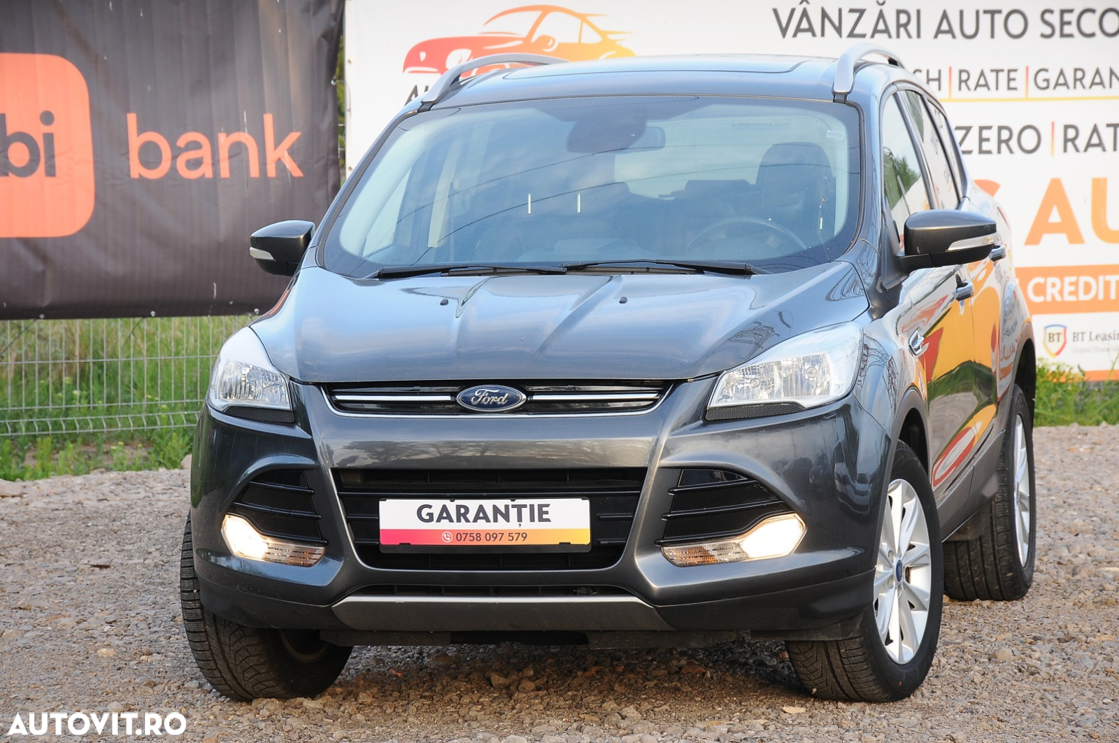 Ford Kuga 2.0 TDCi 4WD Powershift Titanium - 24