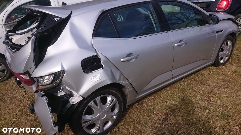 Renault Megane - 8