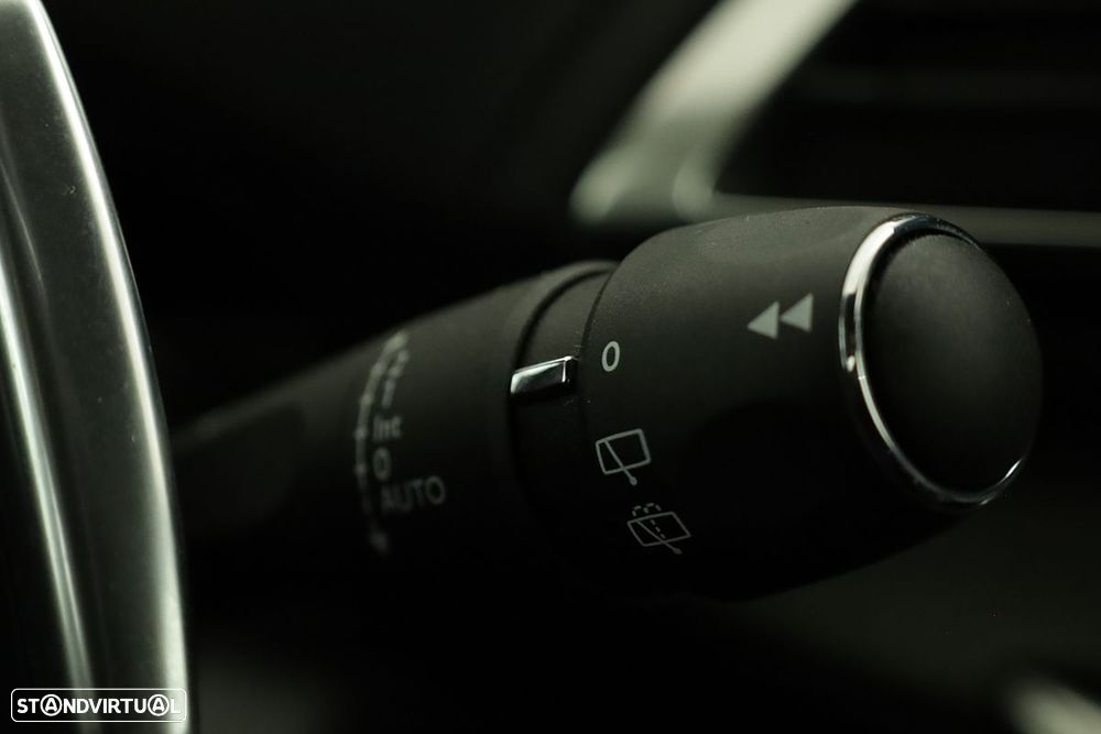 Peugeot 3008 1.6 Hybrid GT e-EAT8 - 18