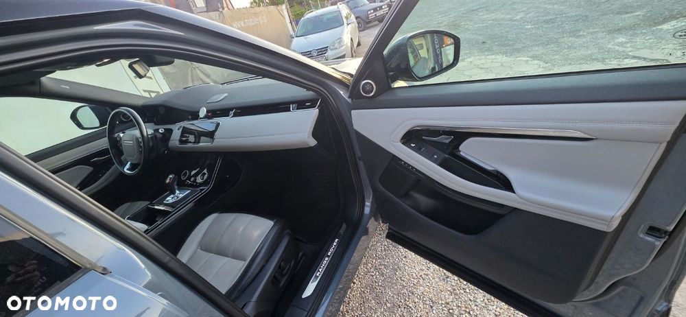 Land Rover Range Rover Evoque - 21