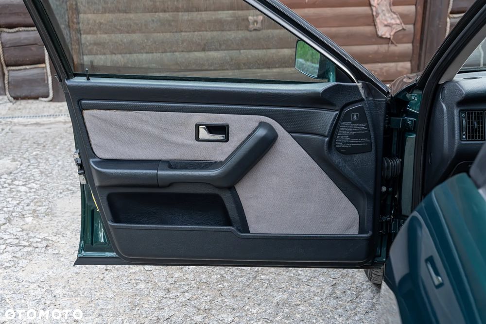 Audi 80 2.6 E - 23