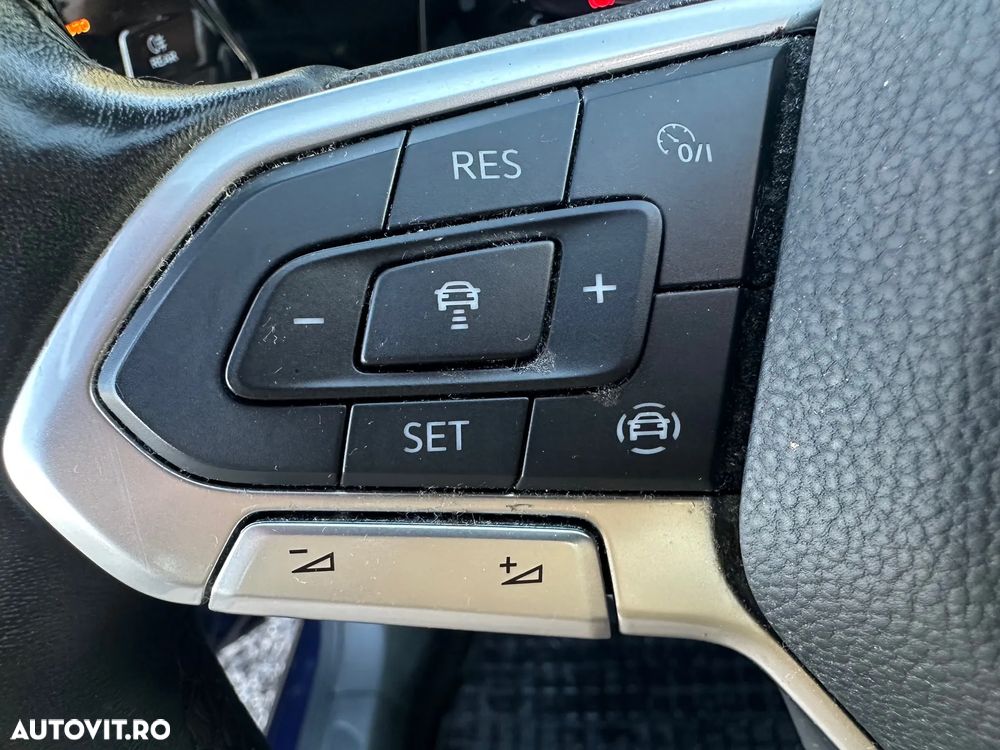 Volkswagen Golf 2.0 TDI Style - 12