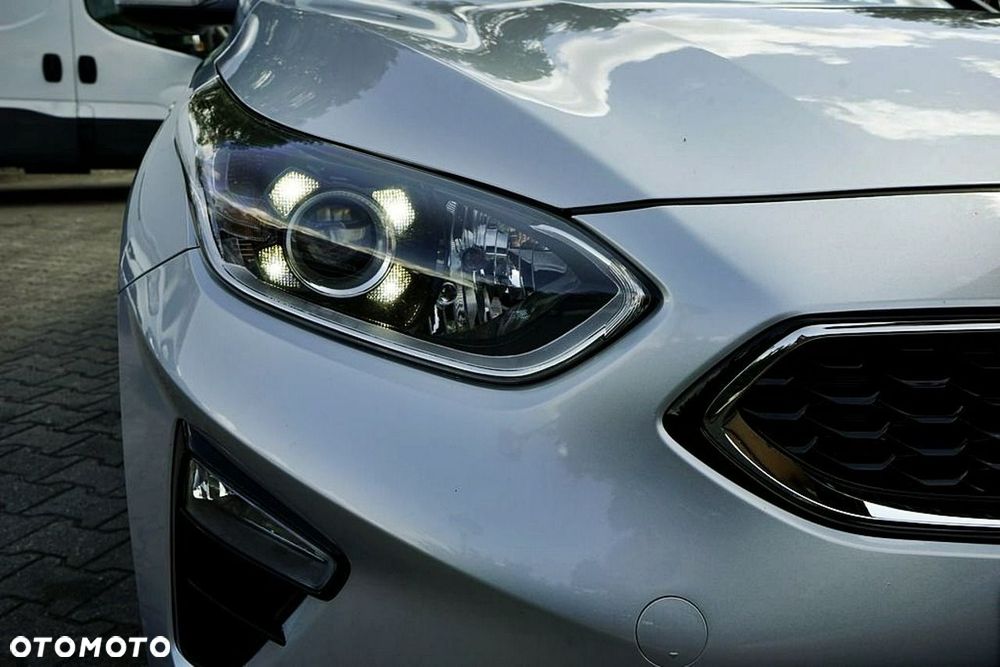 Kia Ceed - 14