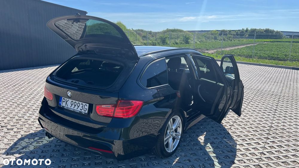 BMW Seria 3 325d M Sport - 16