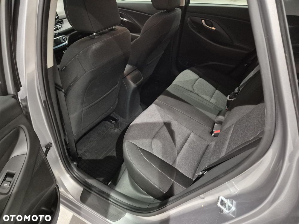 Hyundai i30 1.5 T-GDI 48V Smart - 10
