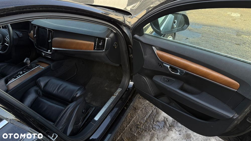 Volvo V90 D4 AWD Momentum - 10