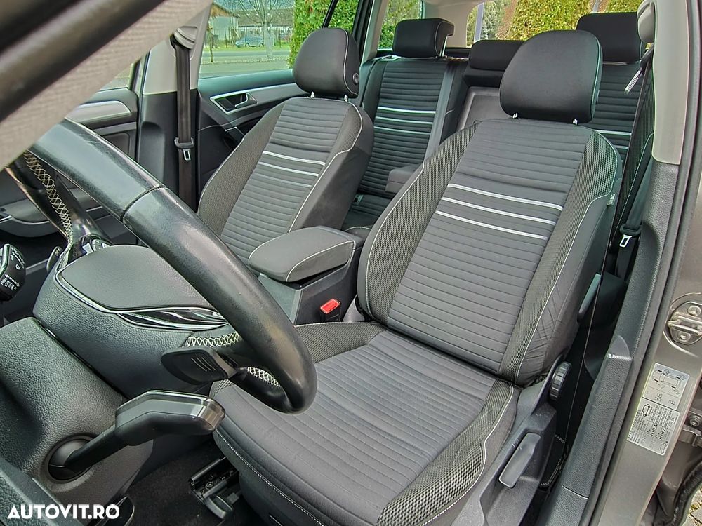 Volkswagen Golf 2.0 TDI BlueMotion Technology DSG Cup - 25