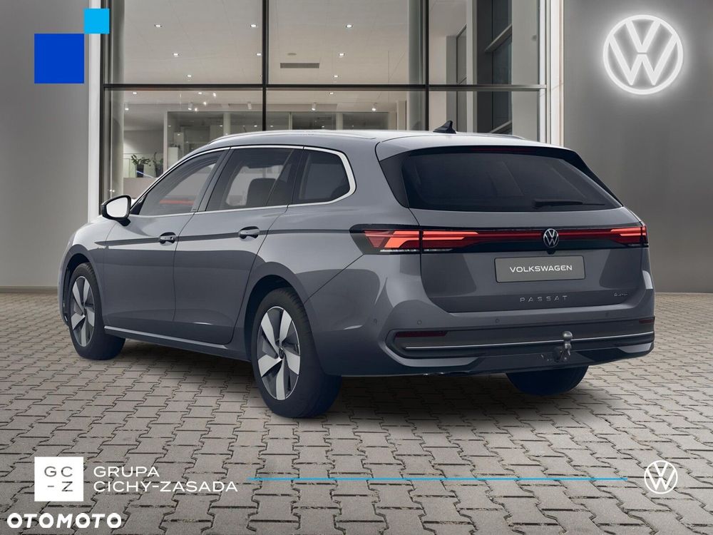 Volkswagen Passat - 4