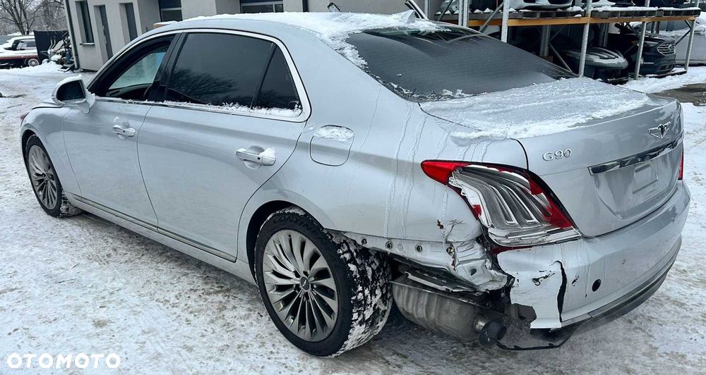 Genesis G90 - 2