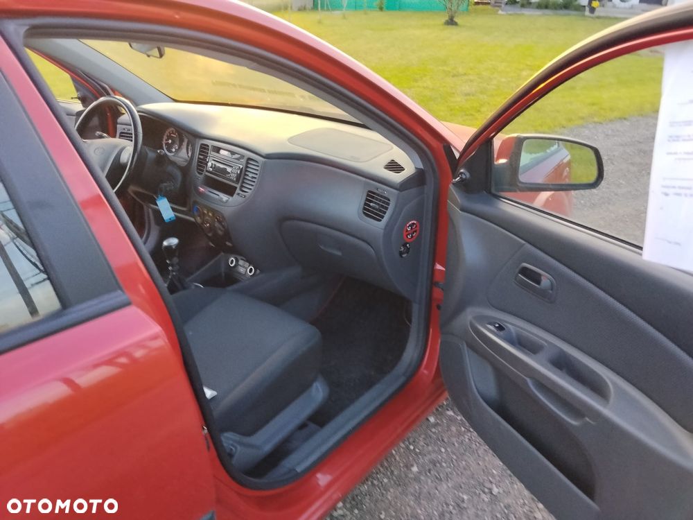 Kia Rio 1.4 EX Basis - 6