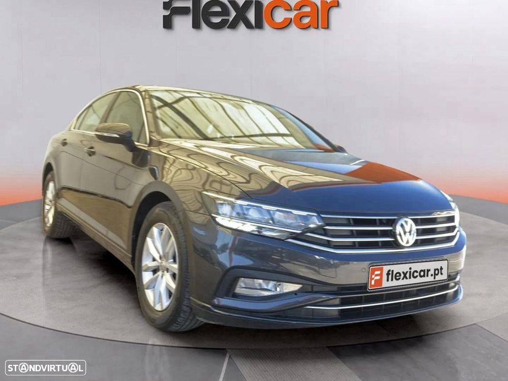 VW Passat 1.6 TDI Business DSG - 1