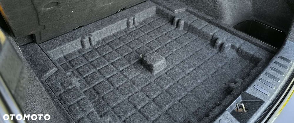 BMW X1 sDrive18i Sport Line - 21