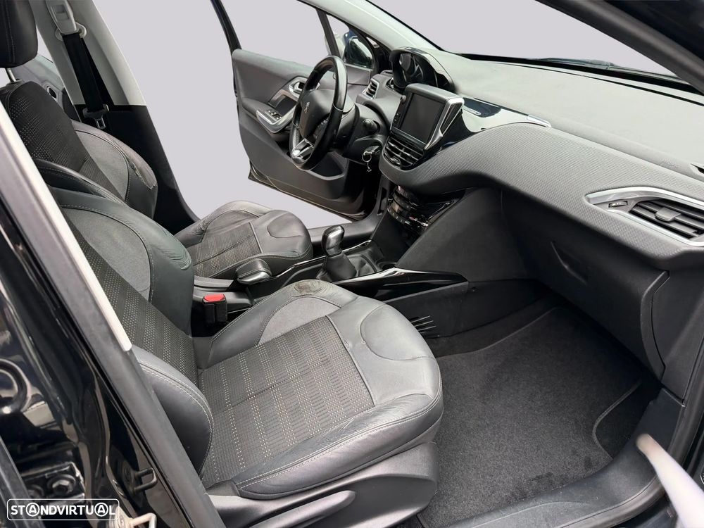Peugeot 2008 1.2 PureTech Allure - 14