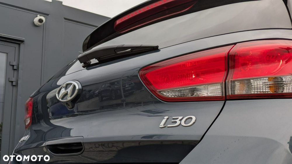 Hyundai i30 1.0 T-GDI Smart - 10